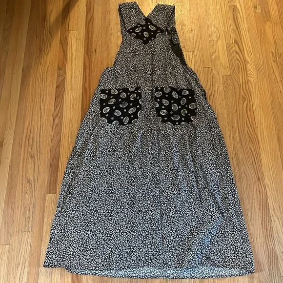 Vintage Patch Dress Chic Black and White Patterned Dress - Picture 4 of 4